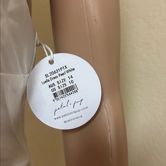 Petal & Pup NWT ivory One-Shoulder Satin midi Dress size 10 - Picture 6 of 6